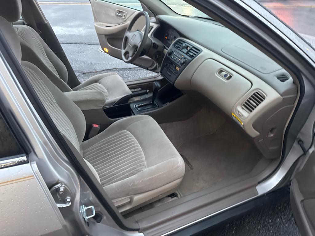 used 1998 Honda Accord car, priced at $6,995