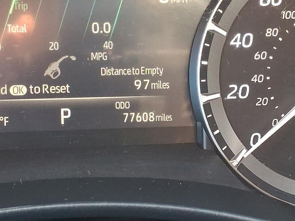 used 2021 Toyota Highlander car, priced at $29,999