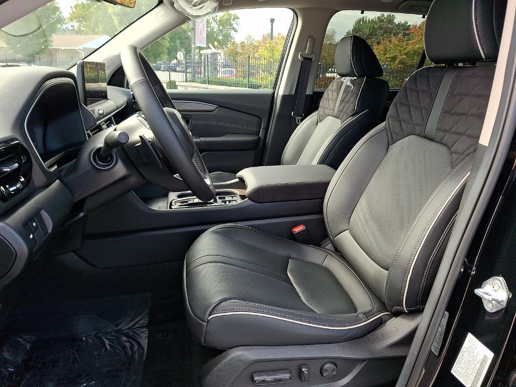 new 2026 Honda Pilot car, priced at $55,780