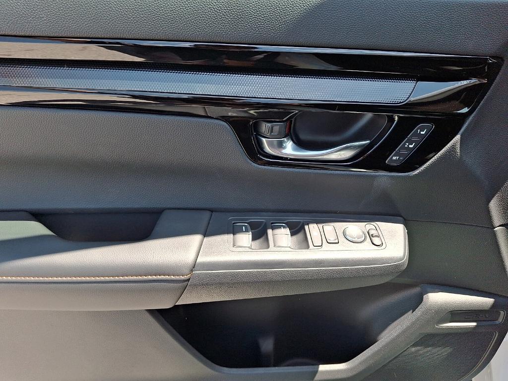 new 2026 Honda CR-V Hybrid car, priced at $41,859