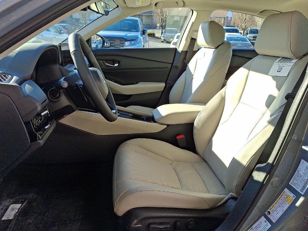 new 2025 Honda Accord Hybrid car, priced at $35,856