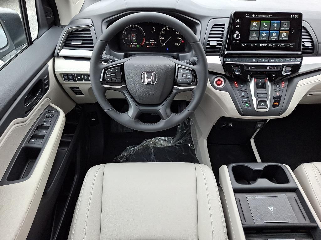 new 2026 Honda Odyssey car, priced at $41,638