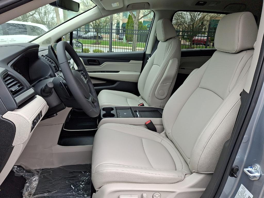 new 2026 Honda Odyssey car, priced at $41,638