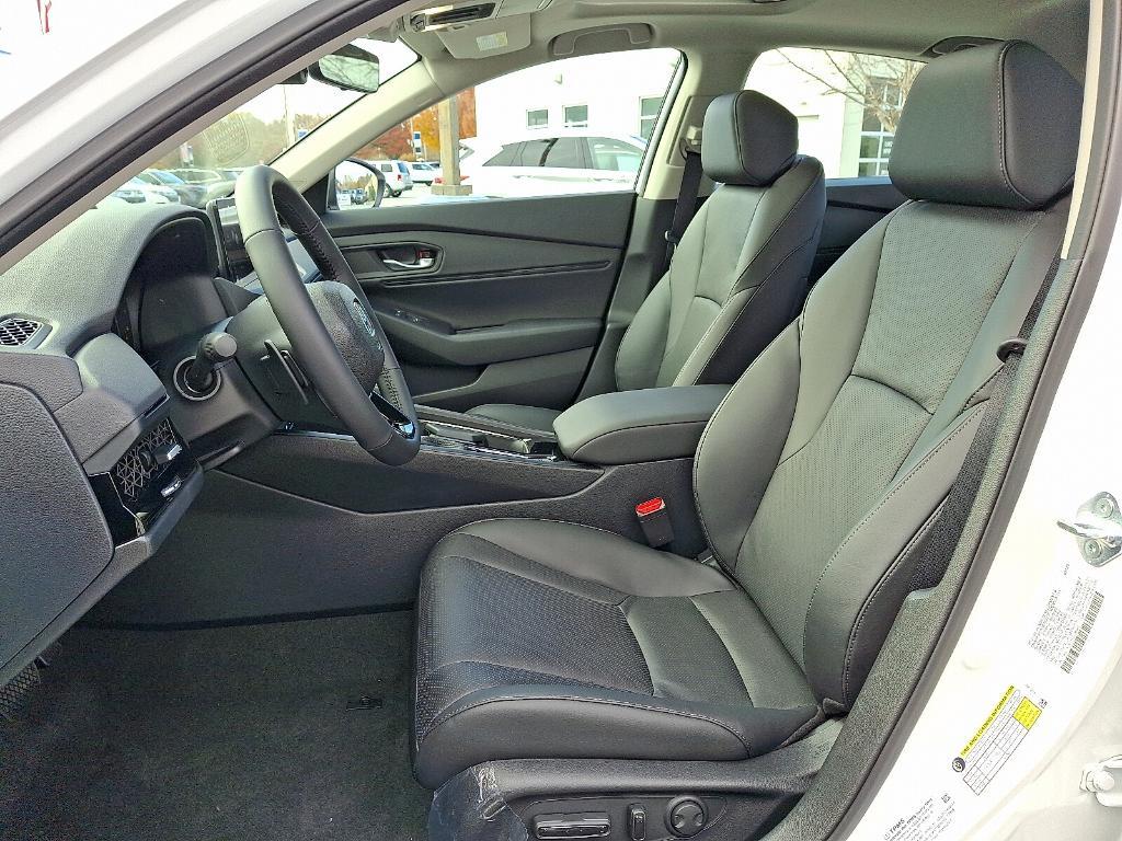 new 2025 Honda Accord Hybrid car, priced at $35,806