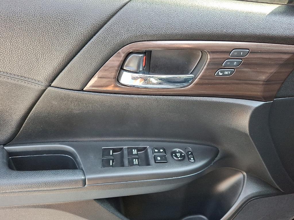 used 2017 Honda Accord Hybrid car, priced at $15,499