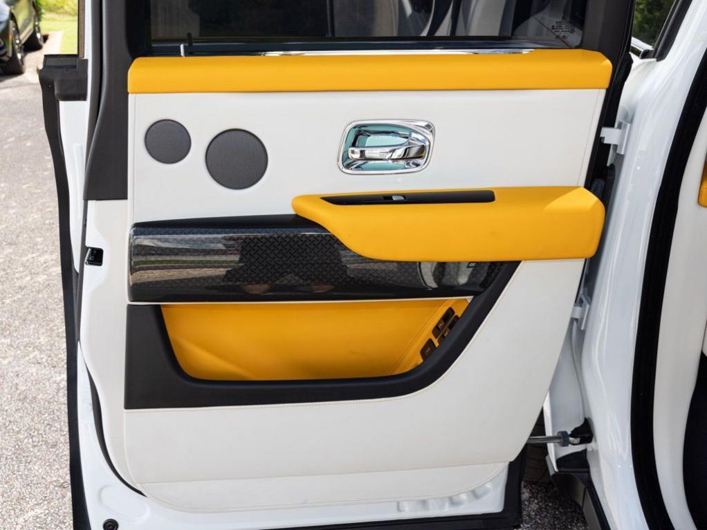 Rolls-Royce Cullinan view 73