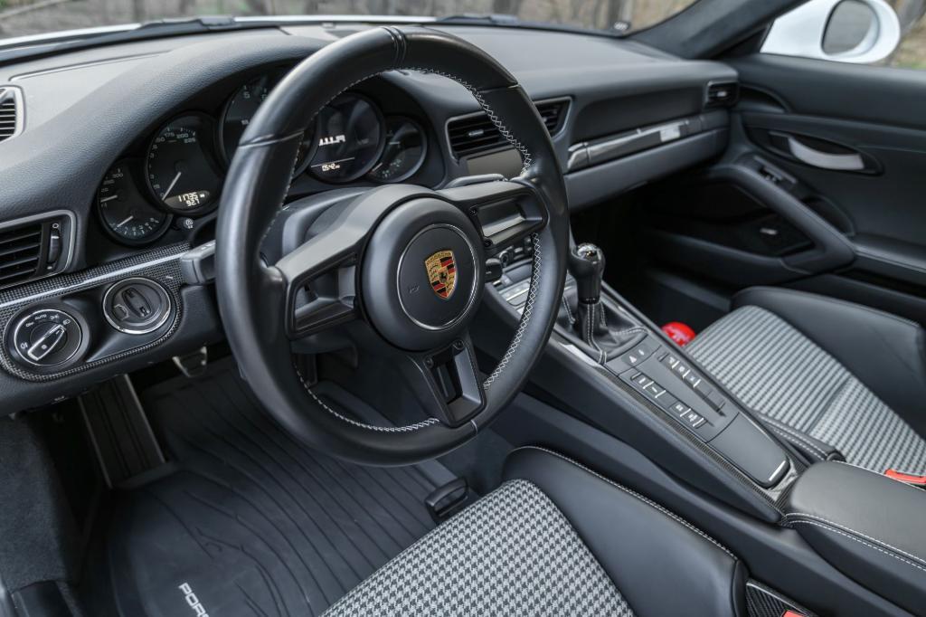 used 2016 Porsche 911 car, priced at $675,000