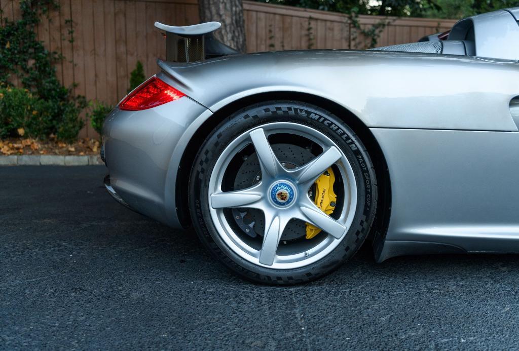 used 2005 Porsche Carrera GT car