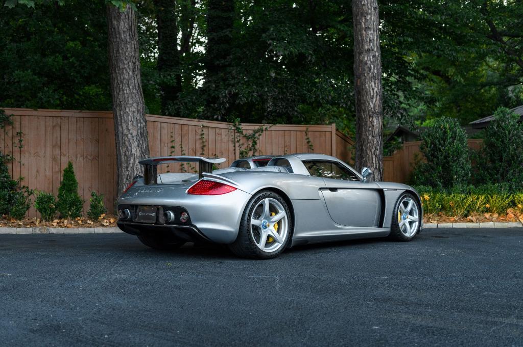 used 2005 Porsche Carrera GT car