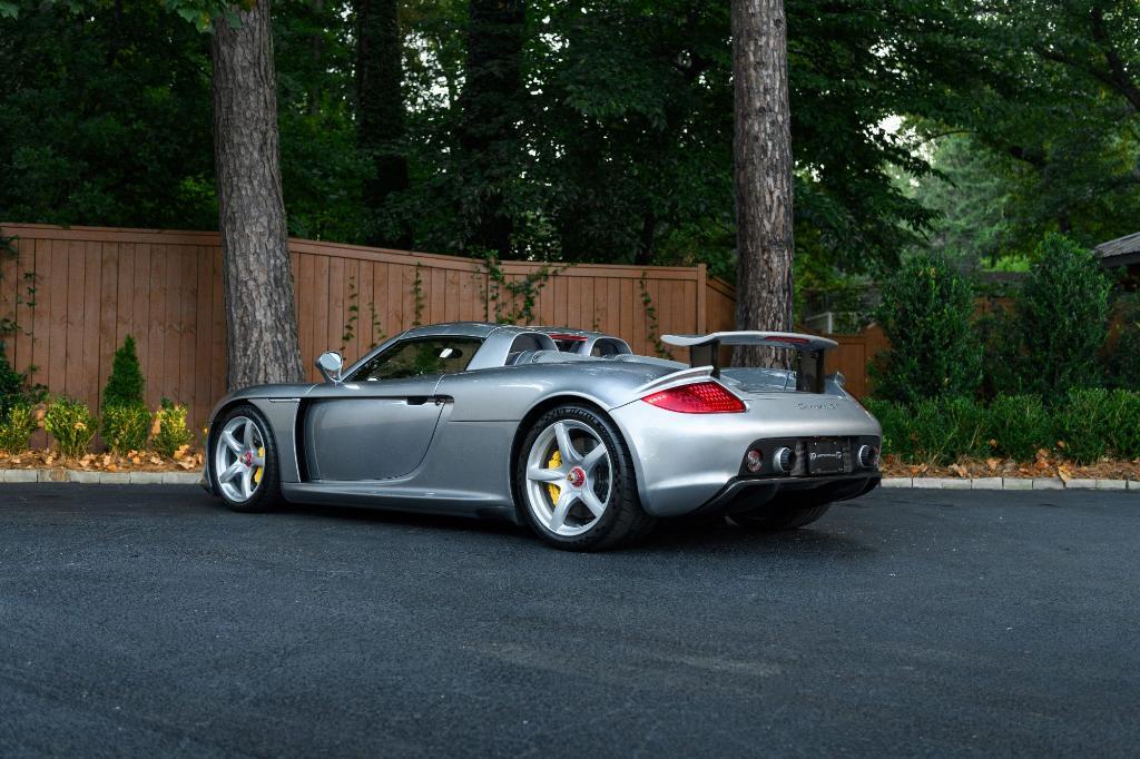 used 2005 Porsche Carrera GT car