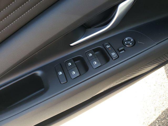 new 2026 Hyundai ELANTRA HEV car, priced at $29,675