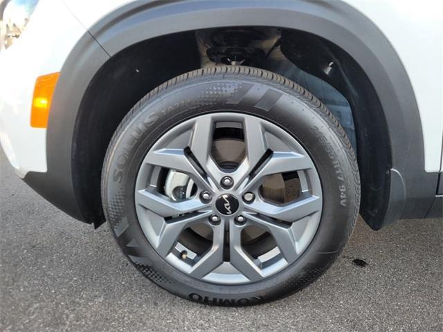 new 2025 Kia Seltos car, priced at $24,607