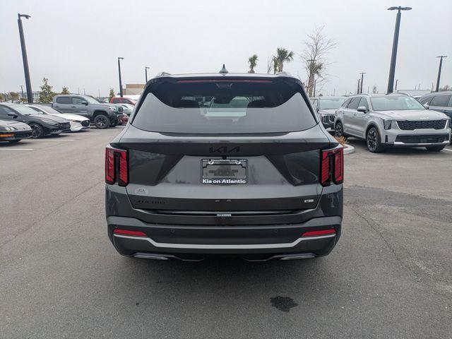 new 2026 Kia Sorento Hybrid car, priced at $43,892