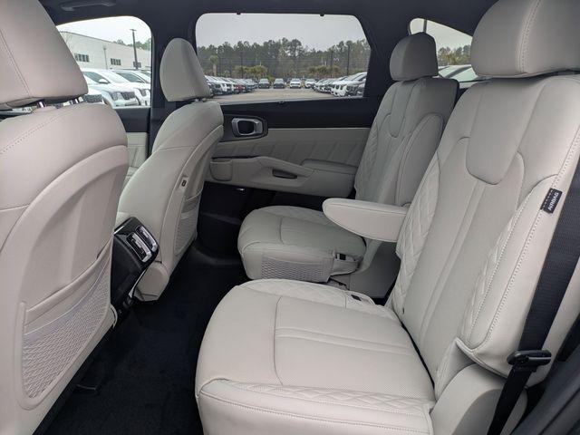 new 2026 Kia Sorento Hybrid car, priced at $43,892