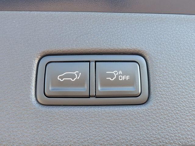 new 2026 Kia Carnival Hybrid car, priced at $41,722