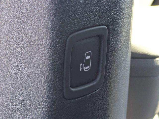 new 2026 Kia Carnival Hybrid car, priced at $40,132