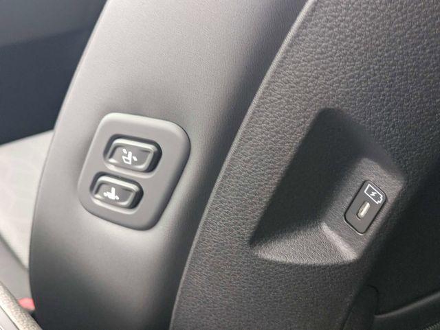 new 2026 Kia Carnival car, priced at $40,249