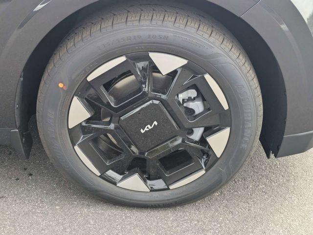 new 2026 Kia Carnival car, priced at $40,249