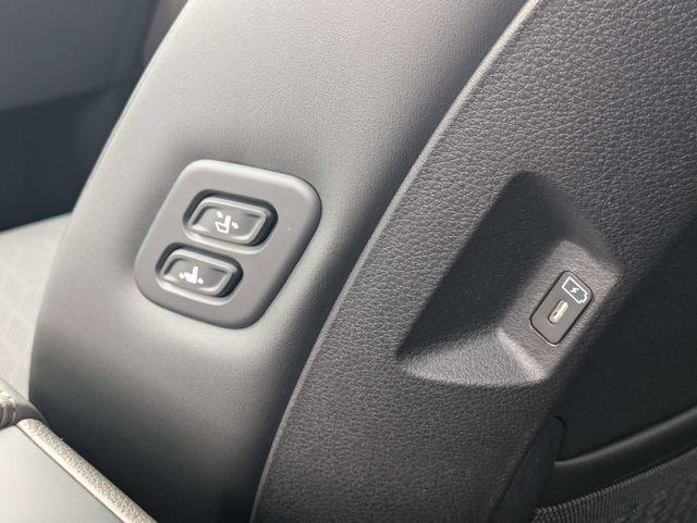 new 2026 Kia Carnival car, priced at $39,792