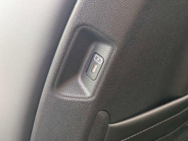 new 2026 Kia Sorento car, priced at $43,762