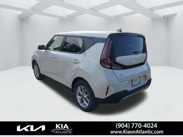 new 2025 Kia Soul car, priced at $20,322