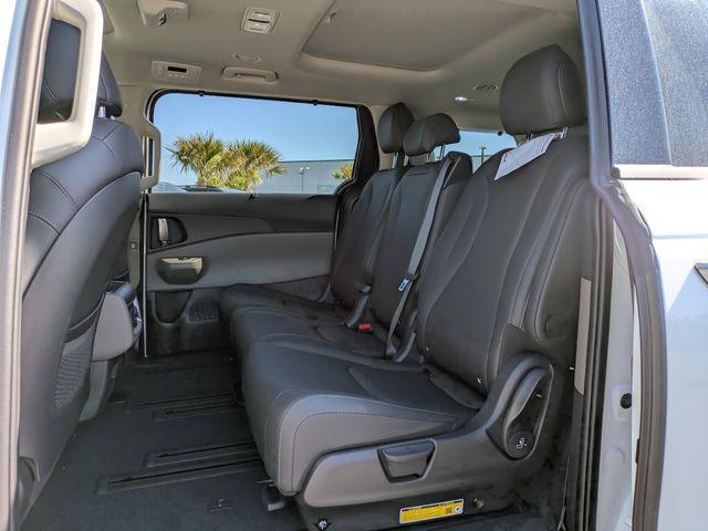 new 2026 Kia Carnival Hybrid car, priced at $45,847