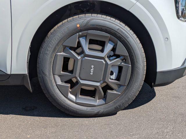 new 2026 Kia Carnival Hybrid car, priced at $45,847