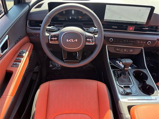 new 2026 Kia Carnival car, priced at $39,822