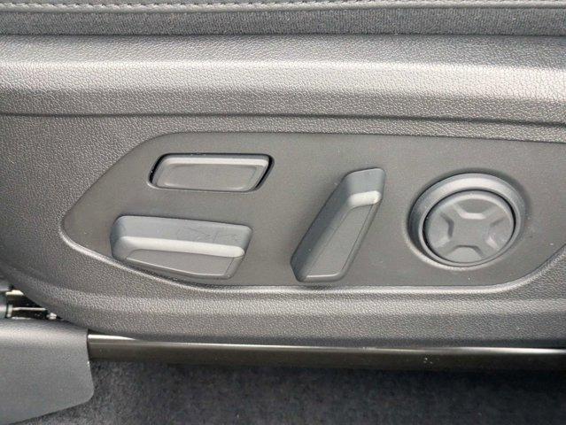 new 2026 Kia Sorento car, priced at $35,354