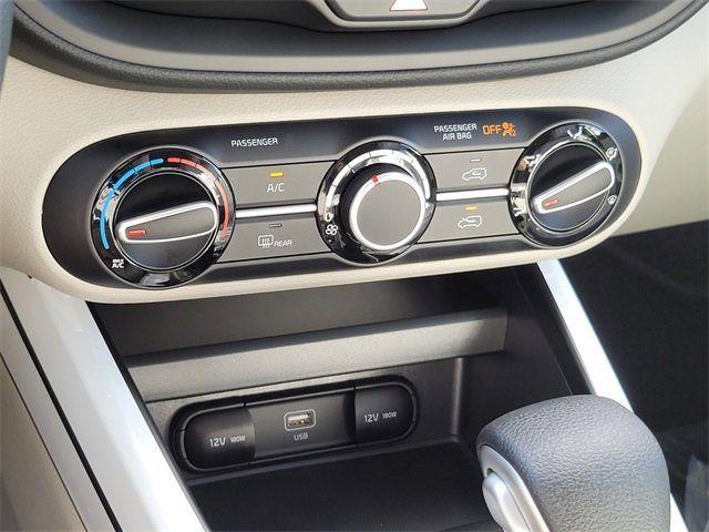 new 2025 Kia Soul car, priced at $21,632