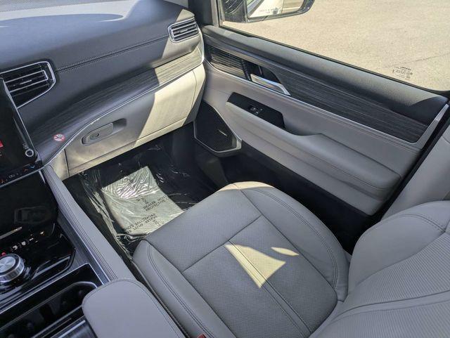 used 2024 Jeep Wagoneer L car, priced at $34,402