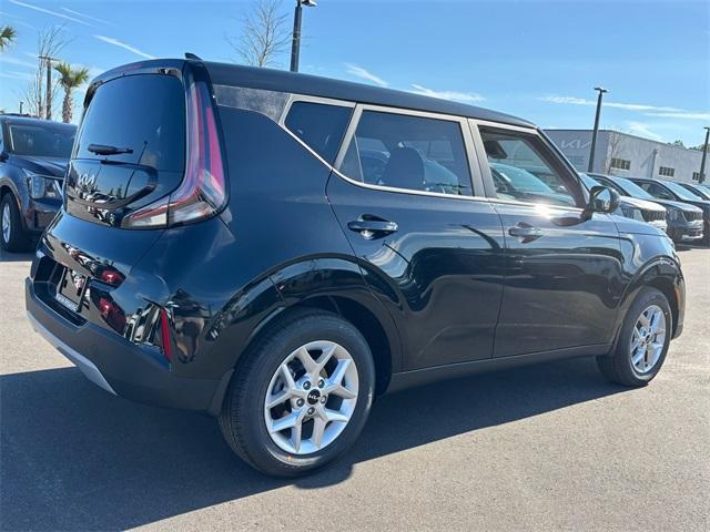 new 2025 Kia Soul car, priced at $21,822