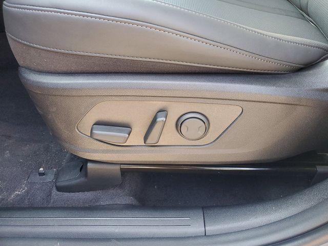 new 2025 Kia Sorento car, priced at $32,188