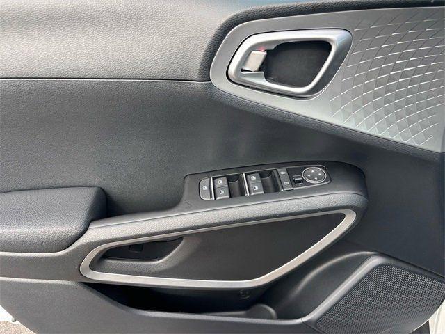 new 2025 Kia Soul car, priced at $21,822