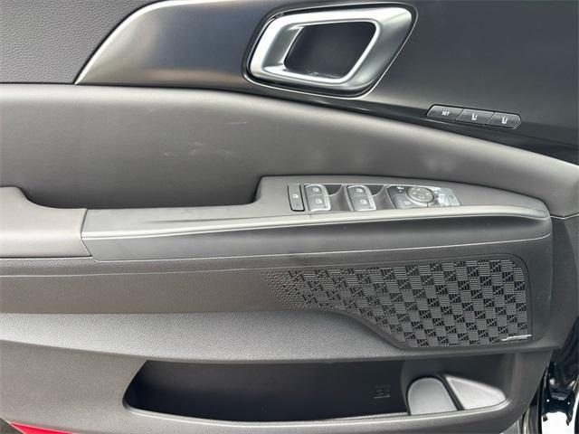 new 2026 Kia Carnival Hybrid car, priced at $51,097