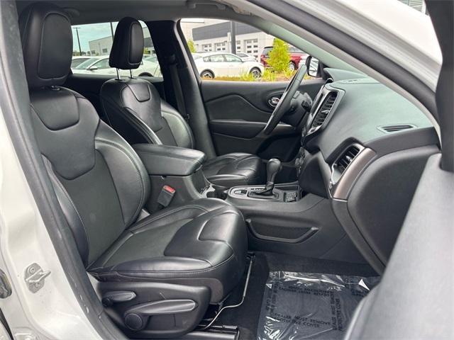 used 2020 Jeep Cherokee car, priced at $15,491