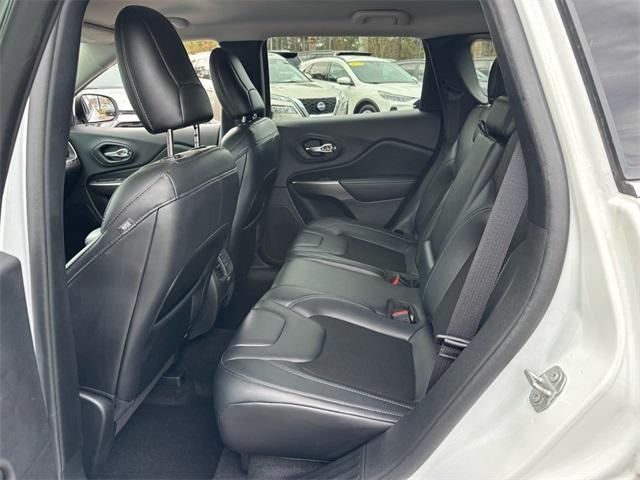 used 2020 Jeep Cherokee car, priced at $15,491