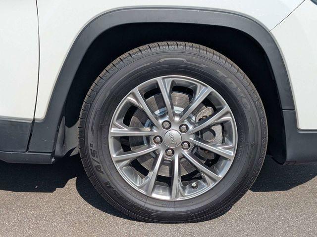 used 2020 Jeep Cherokee car, priced at $14,963