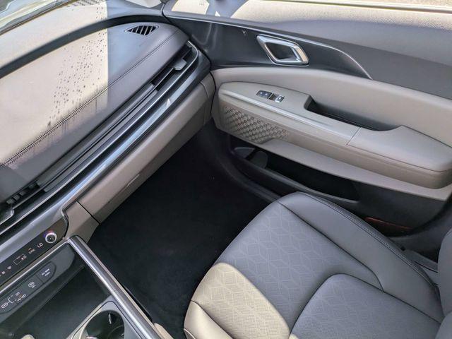 new 2026 Kia Carnival Hybrid car, priced at $39,183