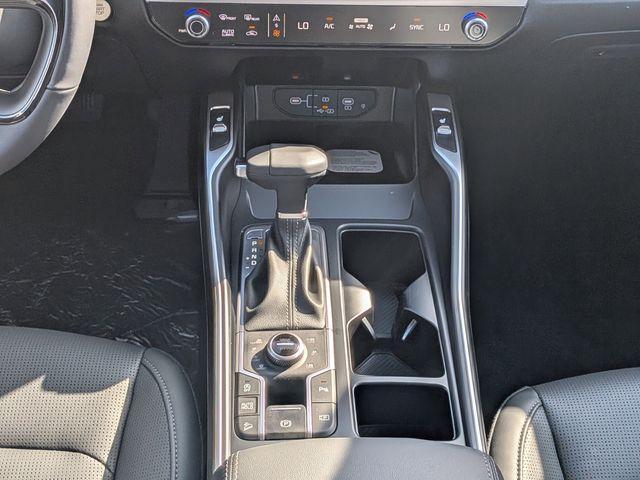 new 2026 Kia Carnival Hybrid car, priced at $39,632