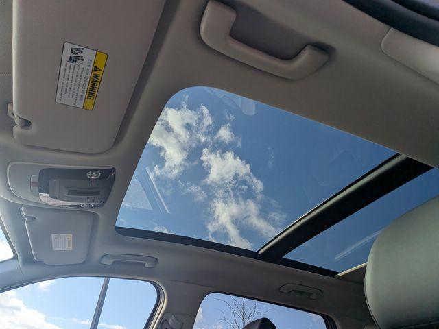 new 2026 Kia Carnival Hybrid car, priced at $39,632