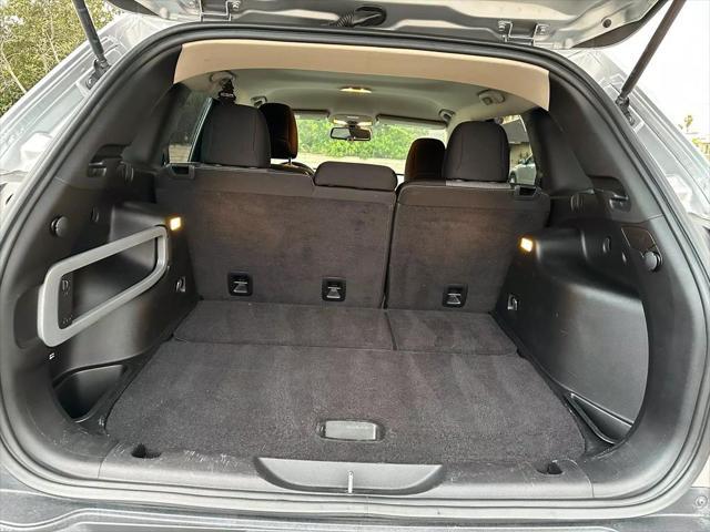 used 2014 Jeep Cherokee car, priced at $8,999