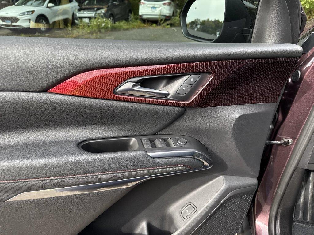 used 2024 Chevrolet Traverse car, priced at $39,684