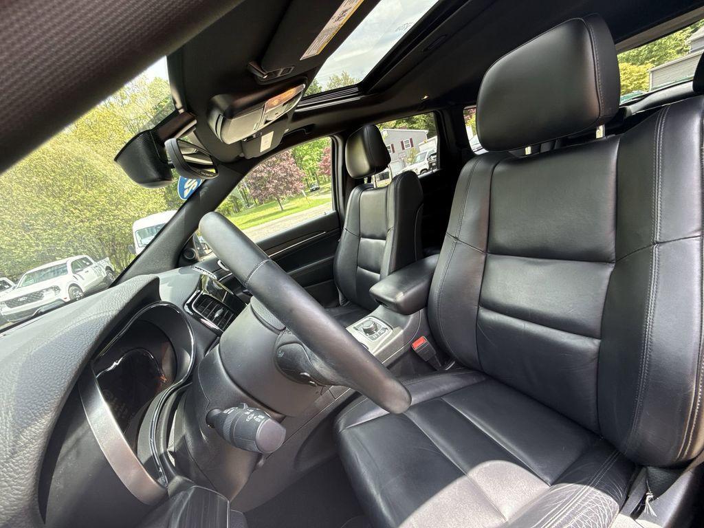 used 2019 Jeep Grand Cherokee car, priced at $20,684