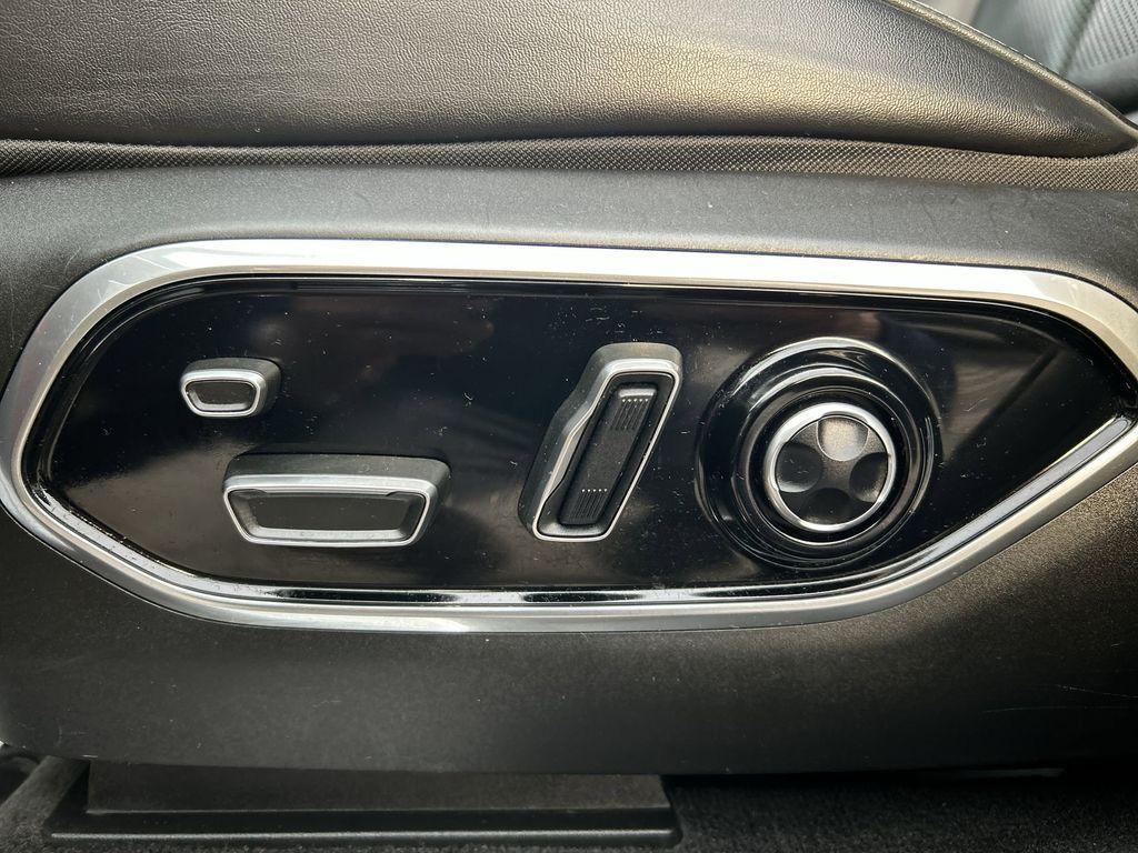 used 2021 Jeep Grand Cherokee L car, priced at $28,985