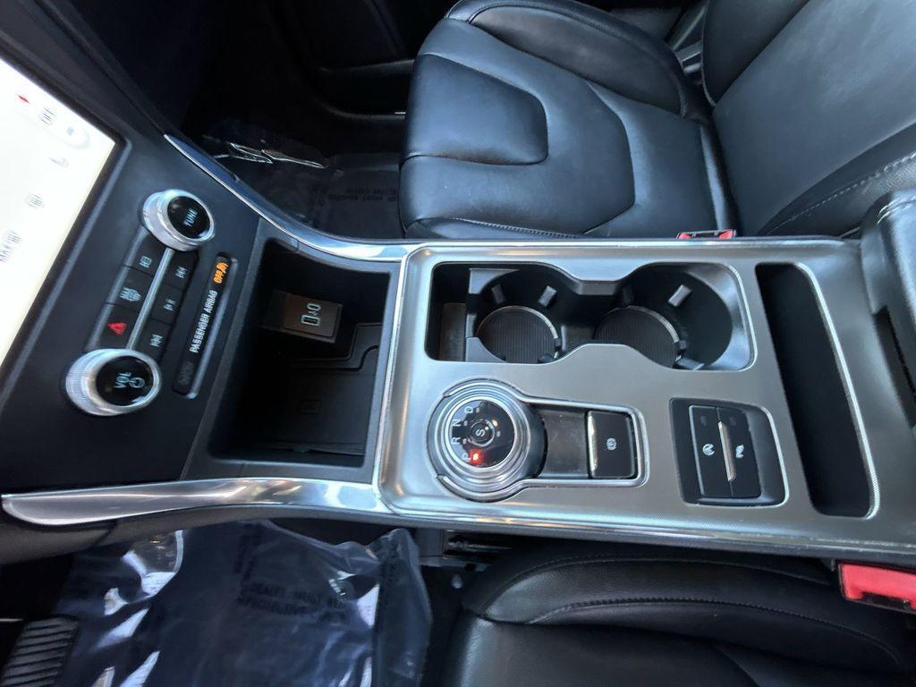 used 2022 Ford Edge car, priced at $24,485