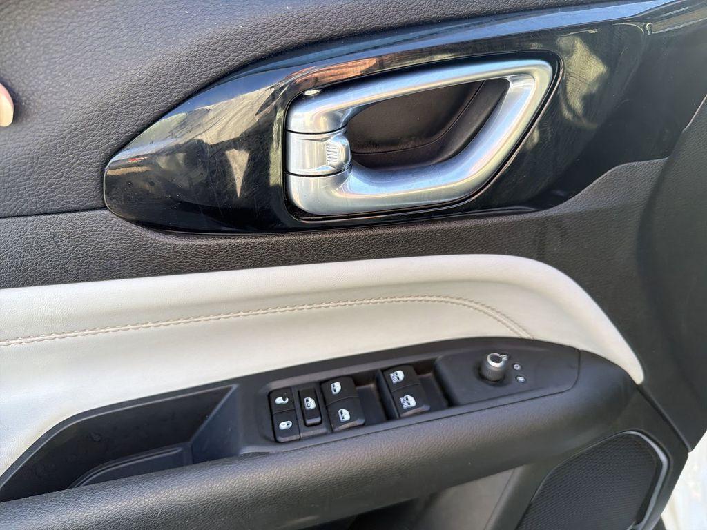 used 2024 Jeep Compass car, priced at $20,585