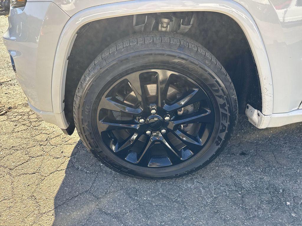 used 2022 Jeep Grand Cherokee WK car, priced at $23,910