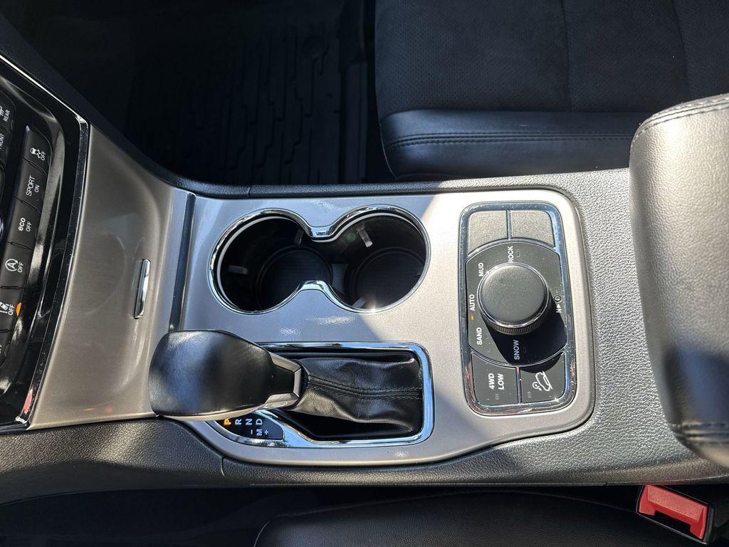 used 2022 Jeep Grand Cherokee WK car, priced at $23,910