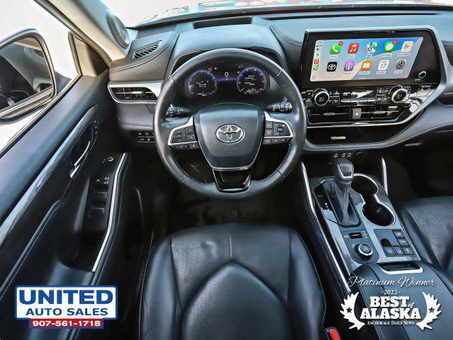 used 2023 Toyota Highlander car, priced at $45,995